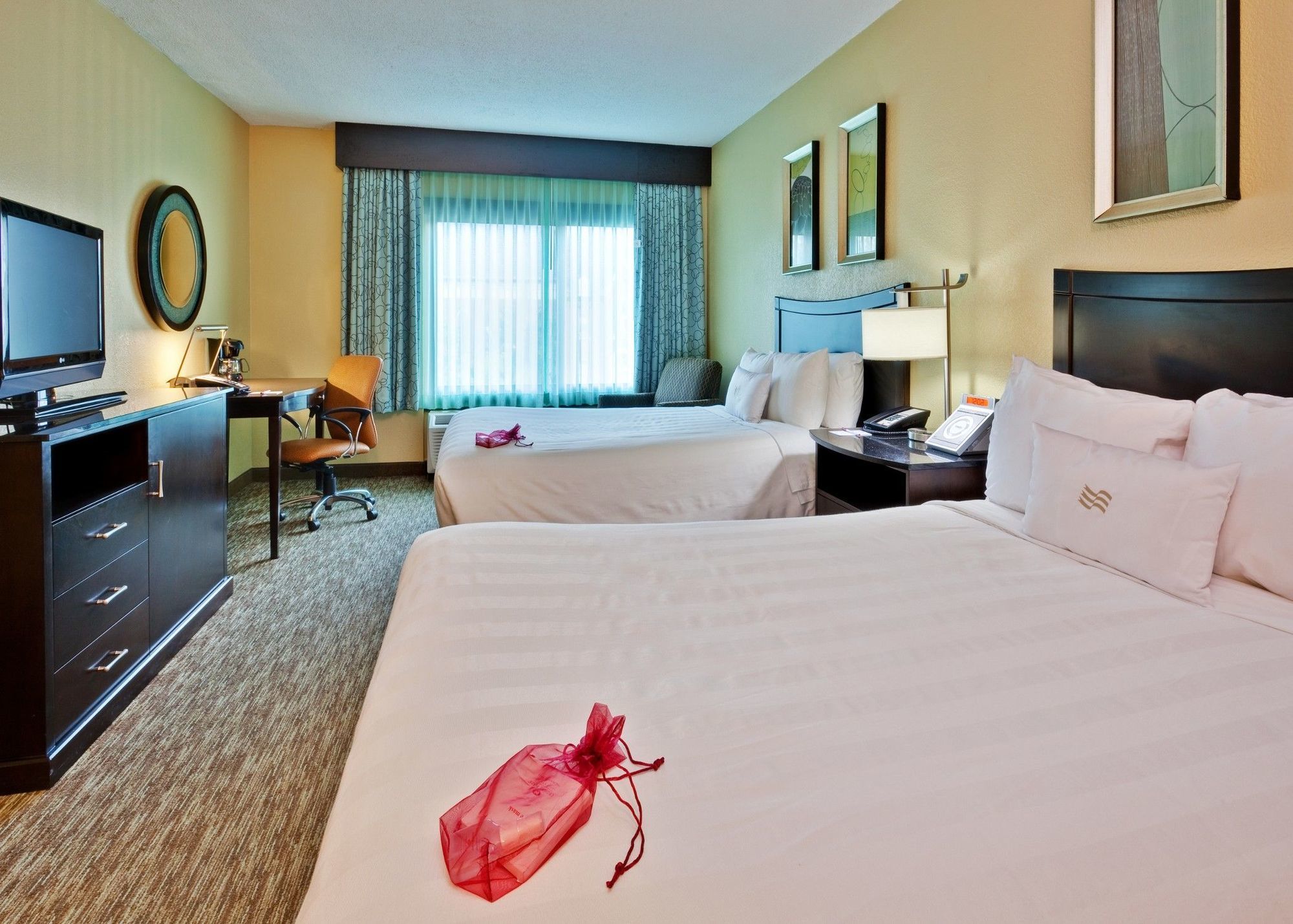 Crowne Plaza Memphis Downtown By Ihg Hotel Room photo